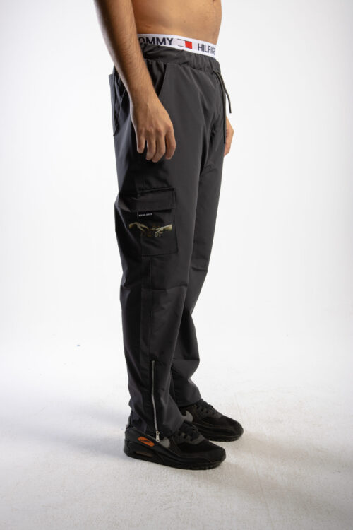 TWO-POCKET HAND CARGO PANT – JET BLACK